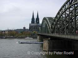 Dom zu Köln an der Hohenzollernbrücke
